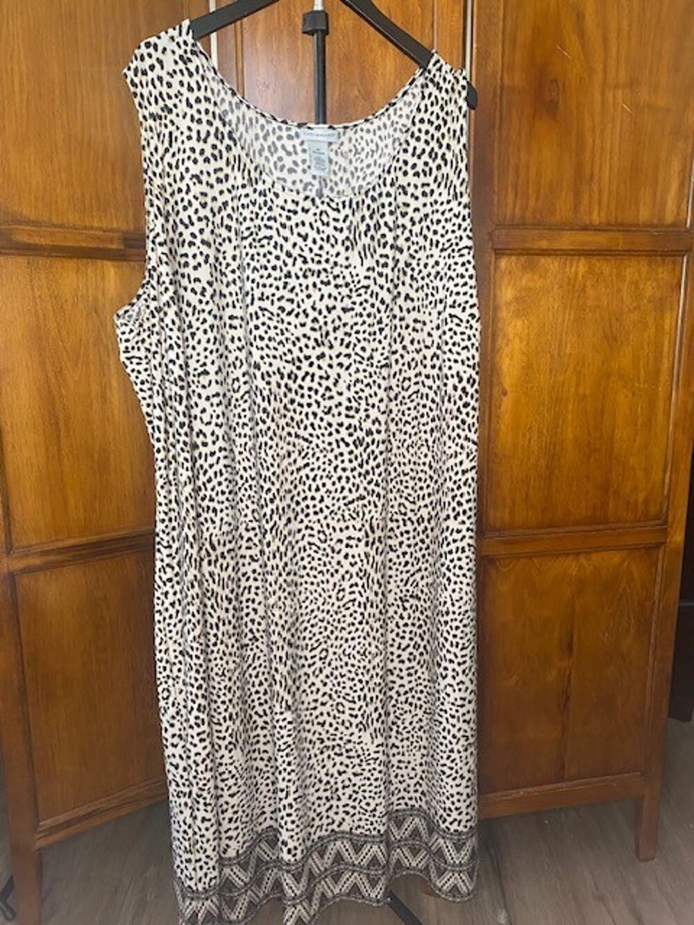 Catherines Women's 5X Animal Print Maxi Dress Sleeveless Border Hem Plus 34/36W